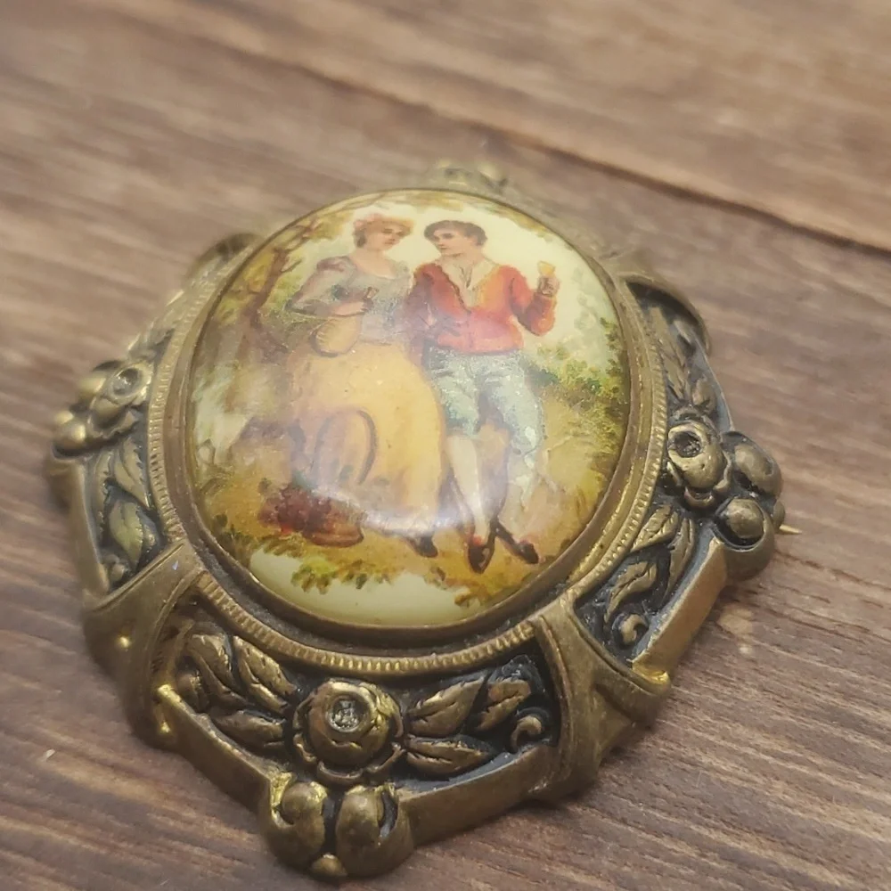 B433 edwardian antique courting couple cameo brooch‎ amazing! Rare find